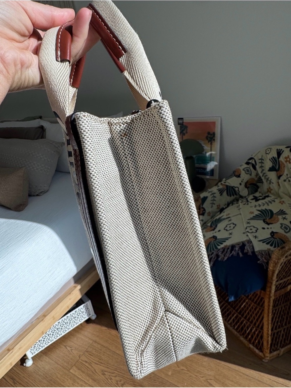 Chloé Small Woody Tote Beige Canvas Brown Leather w/ COA, Authentic - Picture 5 of 12